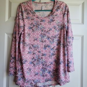 NWT Lularoe Lynnae Long Sleeved Shirt